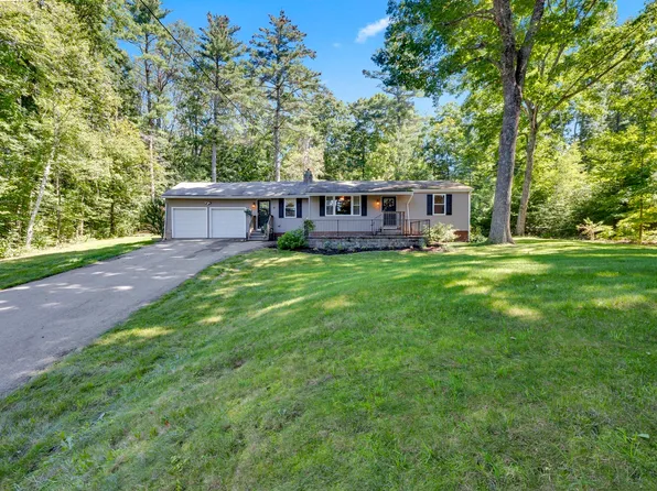 6 Barrett Rd, North Brookfield, MA 01535