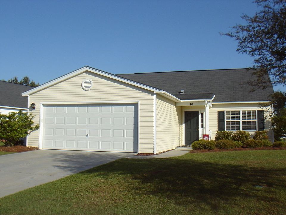 2nd image of 10 Hidden Lakes Ln