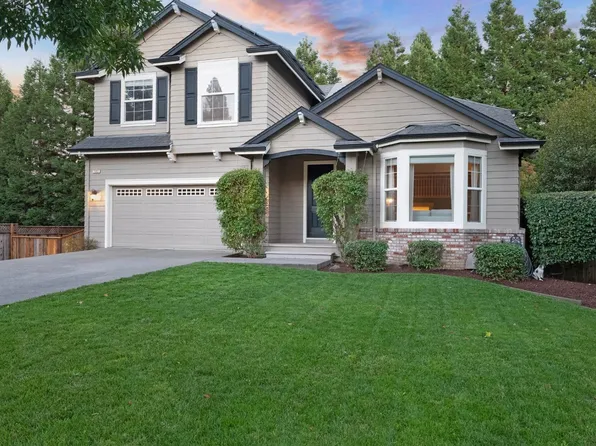 7592 Meadowlark Drive, Sebastopol, CA 95472