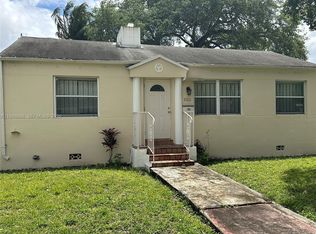 Stephen Manor, Miami, FL 33150