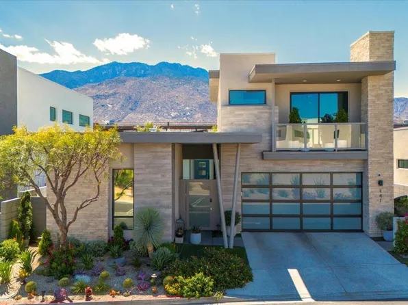 141 Blue Moon Dr, Palm Springs, CA 92262