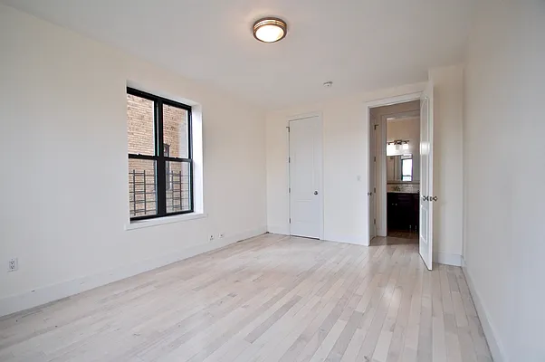Rented by Compass | media 7
