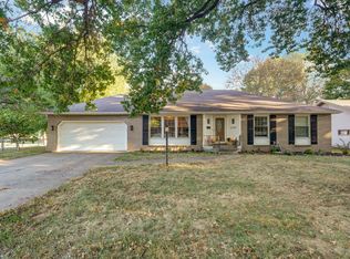 2109 E Montclair St, Springfield, MO 65804