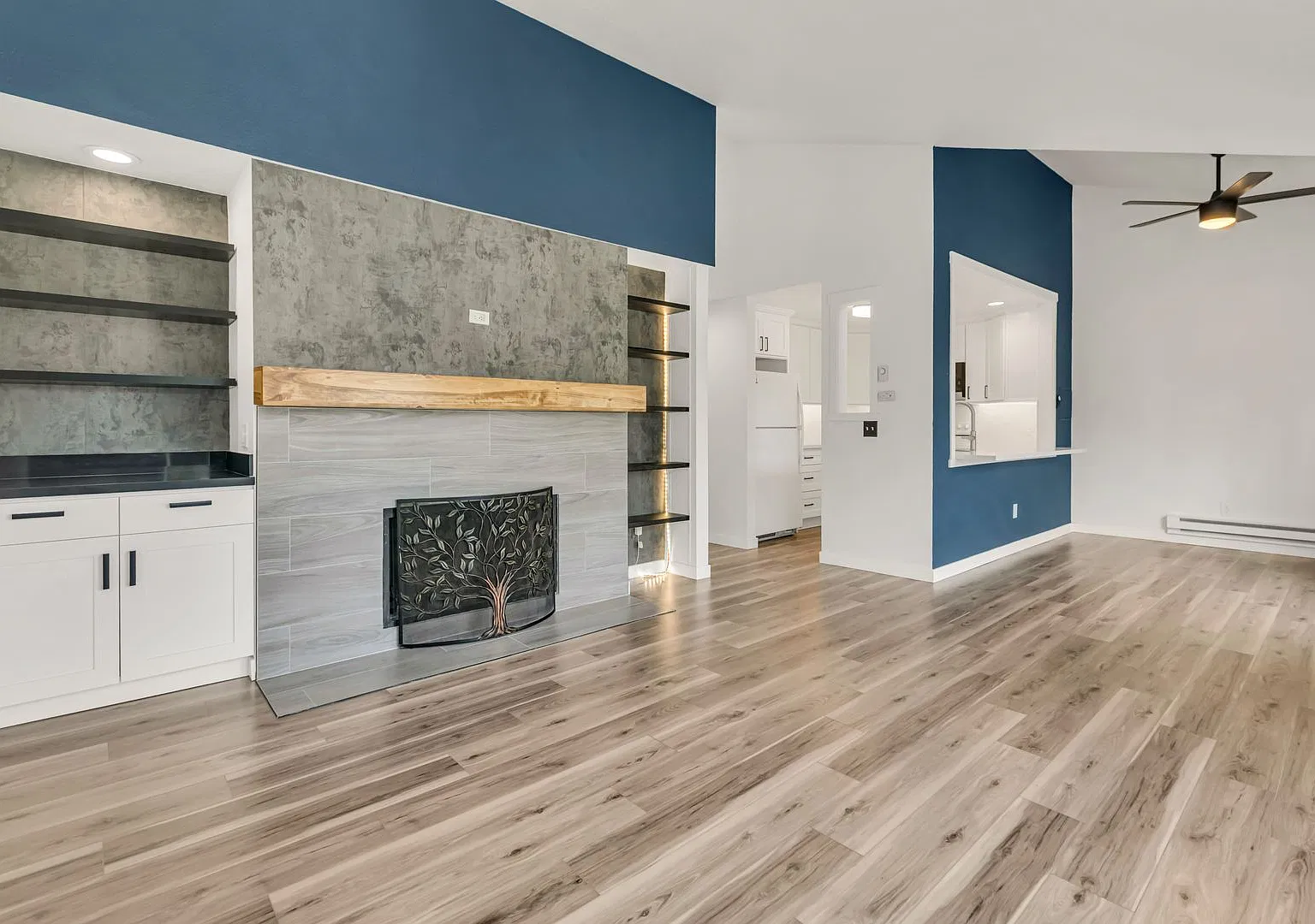 Kurth - 1327 S Puget Dr — Photo 3