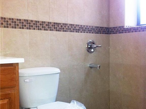 4th image of 126 E Broadway APT 2