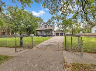 7686 Warwick St, Detroit, MI 48228