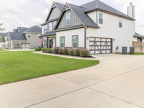 4th image of 105 Pearl Moss Ln