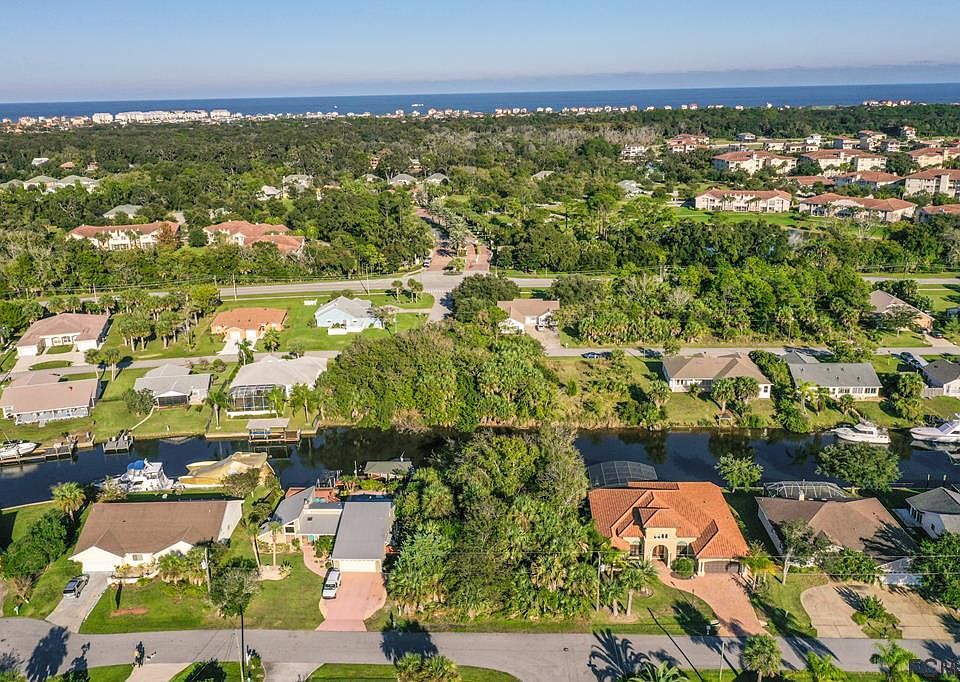 1st image of 18 Crescent Ct N
