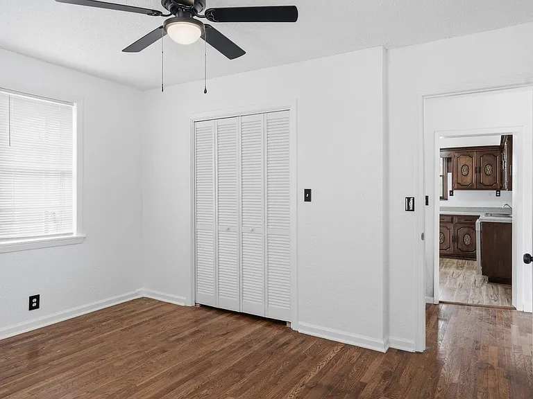 220 Brooklyn Ave — Photo 11