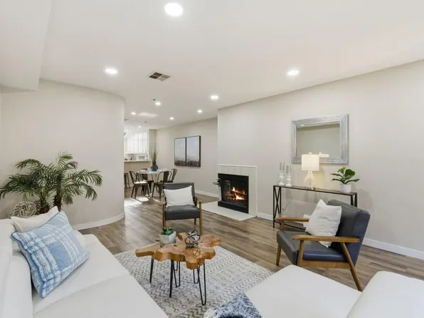 153 California Ave #F215, Palo Alto, CA 94306