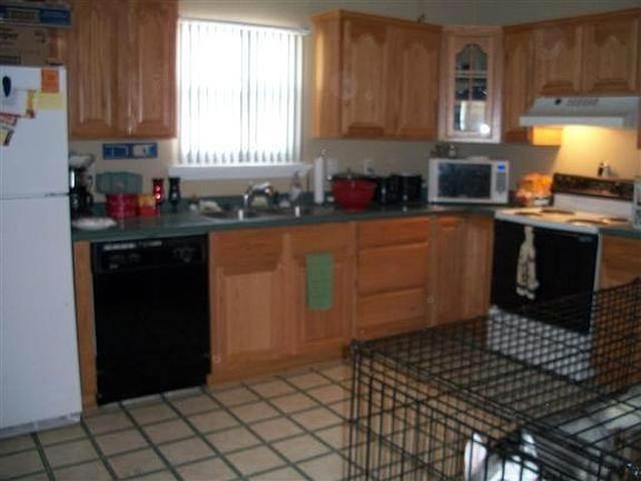 2nd image of 808 Deblea Ct