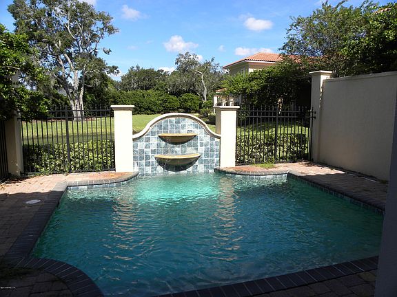 3rd image of 105 Cuello Ct Unit 101