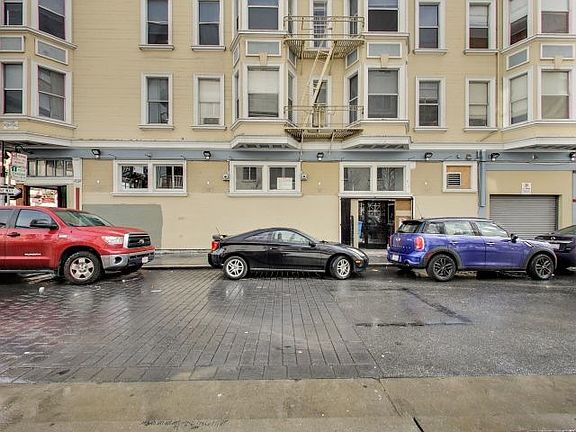 2nd image of 136 6th St APT 303