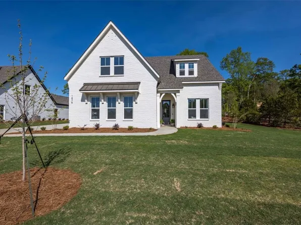 1875 Long Leaf Ln, Opelika, AL 36801