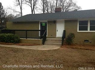 611 E Woodlawn Rd, Charlotte, NC 28209