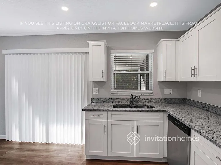 1040 Edgehill Ave — Photo 10