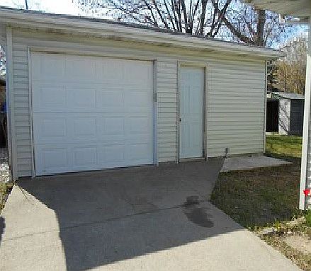 4th image of 2516 N Elmwood Ave