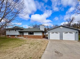 210 W 62nd Ave, Hutchinson, KS 67502