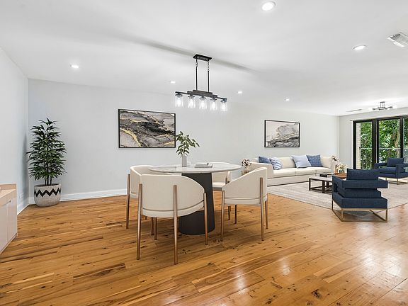 5th image of 4601 W Touhy Ave APT 412
