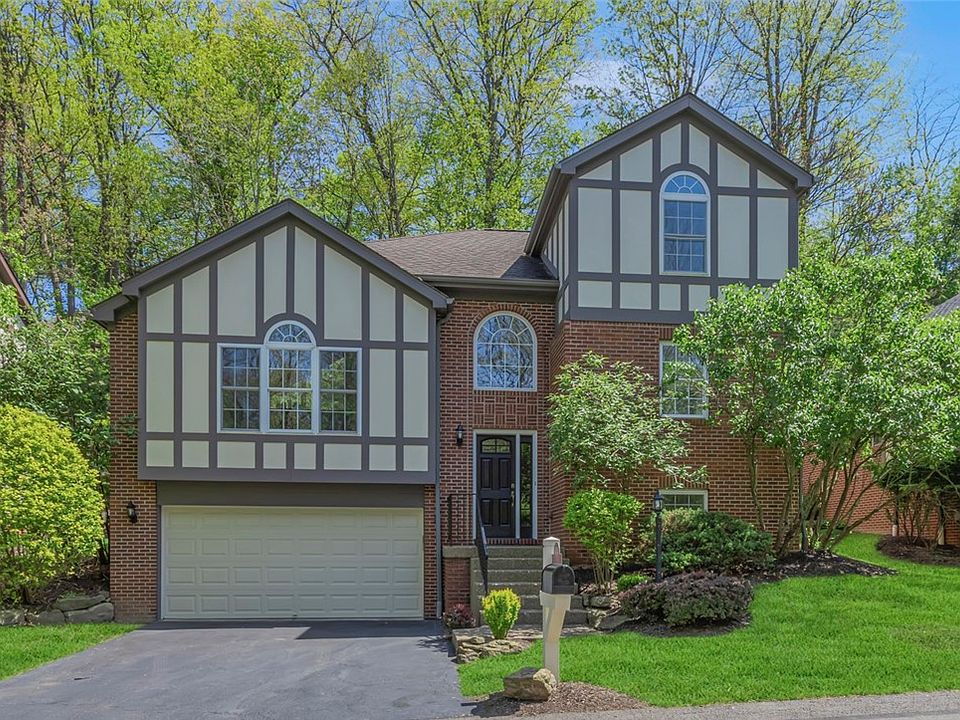 1st image of 404 Rockledge Dr