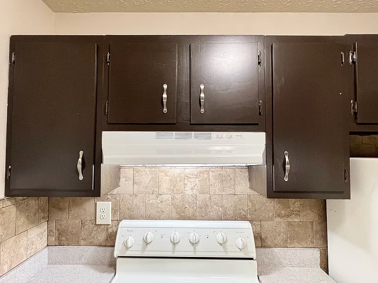 Glenview Apartments — Photo 61
