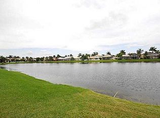 19512 Preserve Dr, Boca Raton, FL 33498