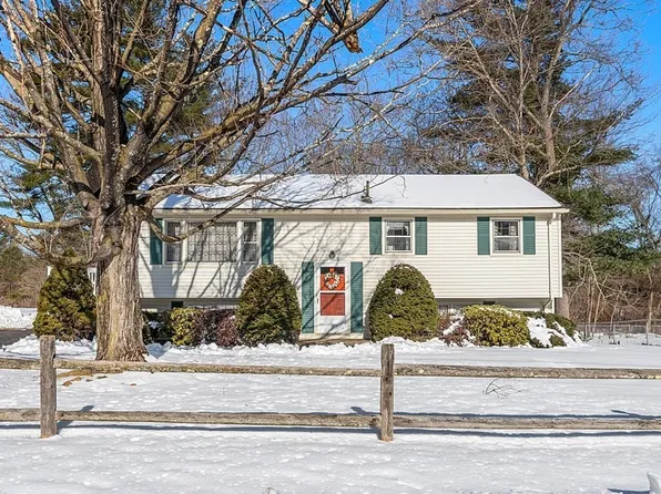 20 Haskell Rd, Pepperell, MA 01463