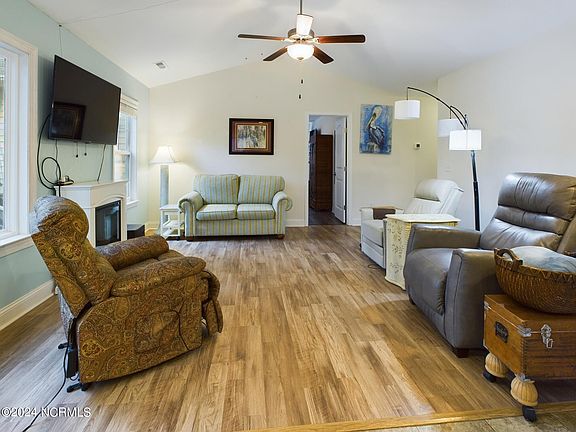 5th image of 4524 Pinewood Village Drive