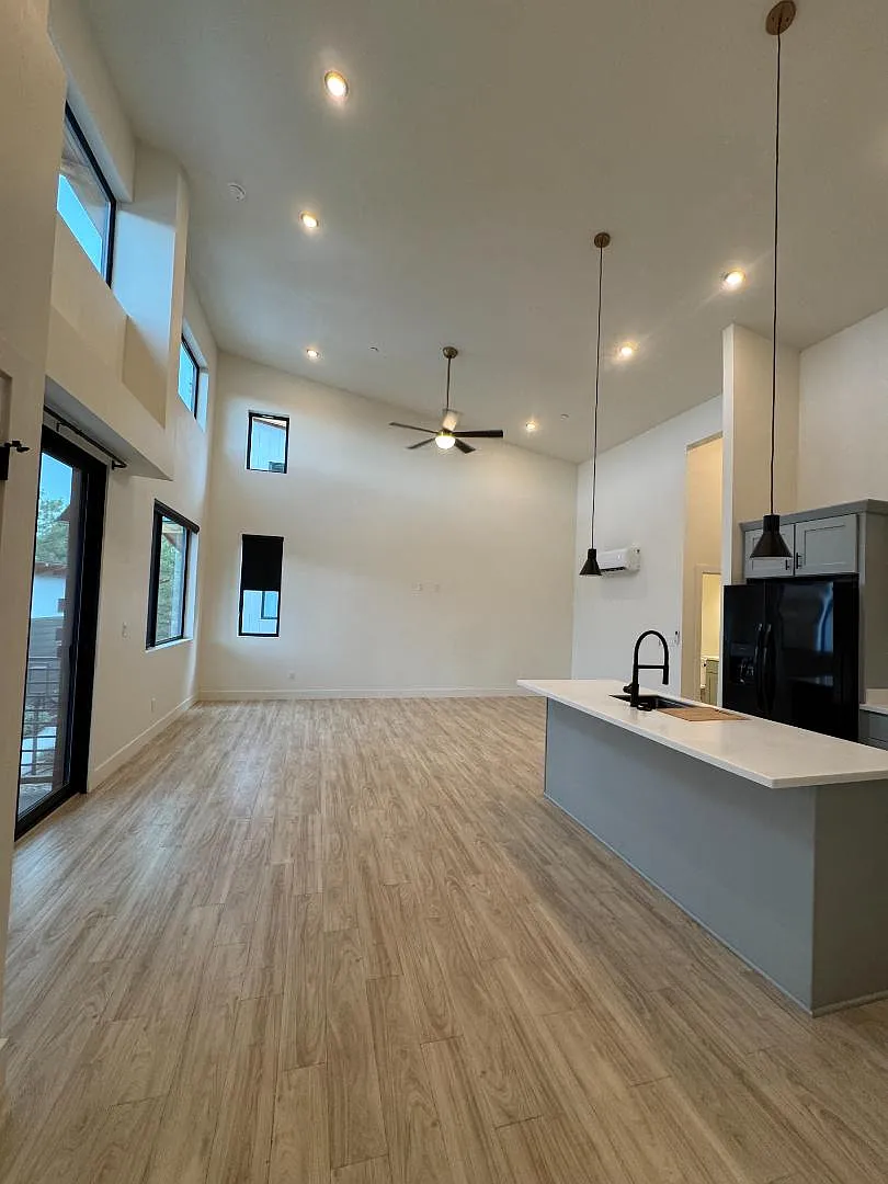 1221 E Emma Dr - 1221 E Emma Dr 212 — Photo 1