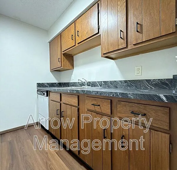 1431 D St #8 — Photo 2