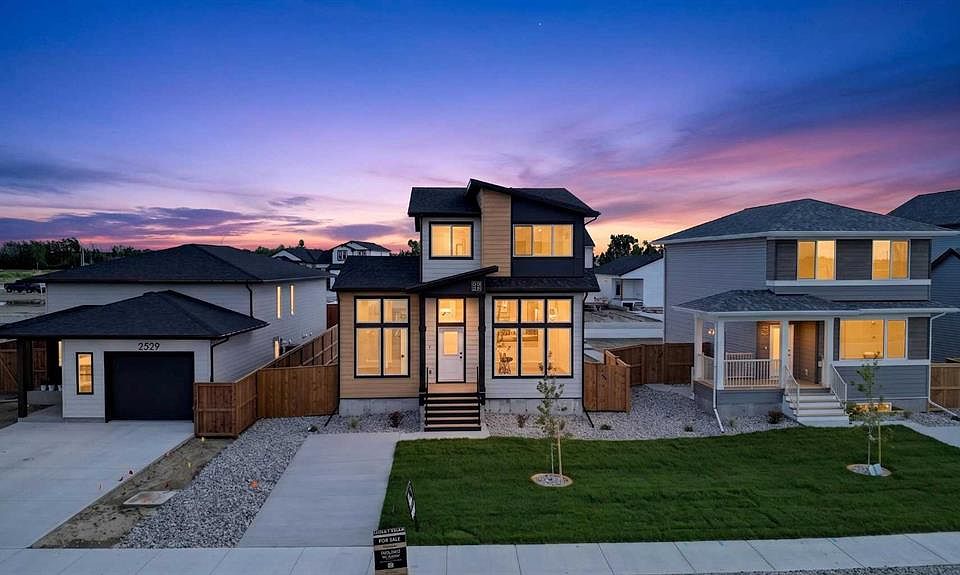 1st image of 2533 N 16th Ave