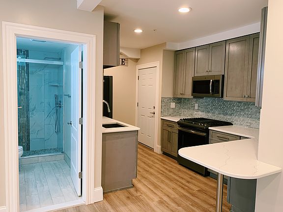 5th image of 196 Angell St #9