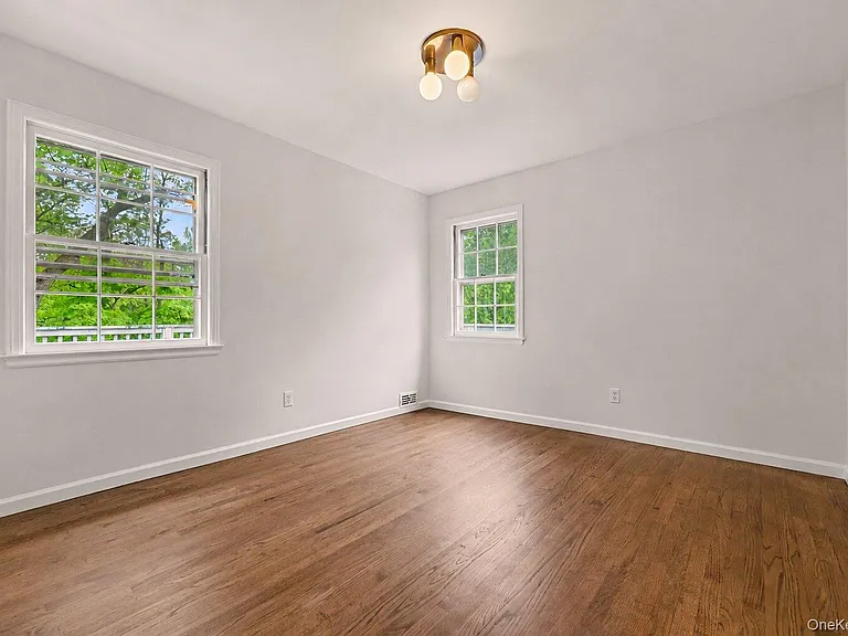 6 Hidden Green Ln — Photo 20