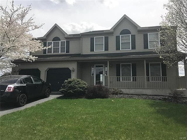 2nd image of 195 Sandhurst Blvd