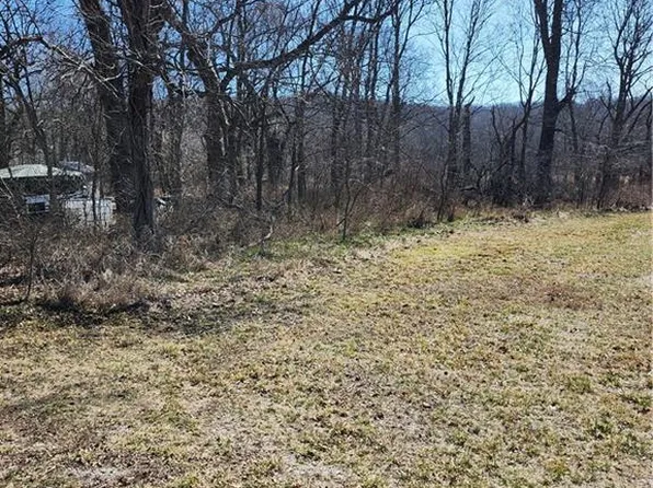 26 & 30 Coachmen Dr, Lacygne, KS 66040