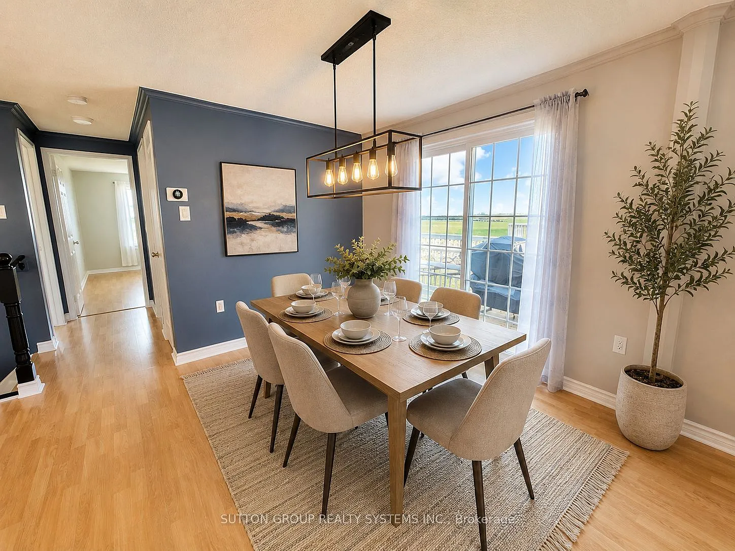 2 bed, $2,300 — Photo 4