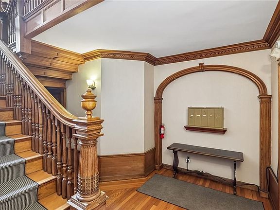 3rd image of 5321 5th Ave APT 5