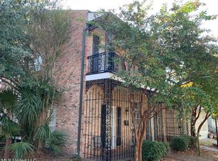 126 Rue Magnolia St, Biloxi, MS 39530