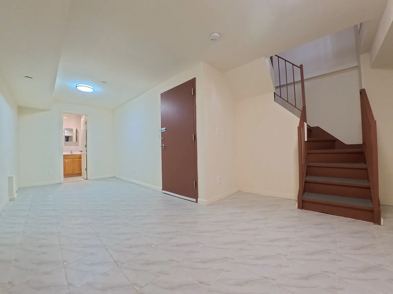 2 bed, 1.5 bath, 900 sqft, $3,250 — Photo 2