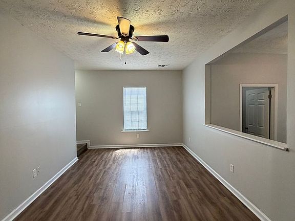 5th image of 117 Cedar Ct