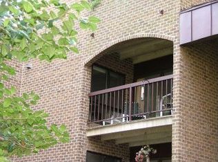 11260 Chestnut Grove Sq APT 239, Reston, VA 20190