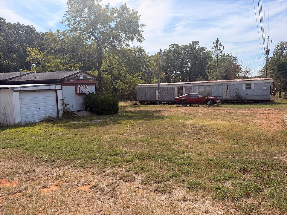 1st image of 2411 Arapaho Rd
