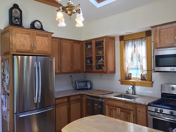 4th image of 46 Altamont Ave