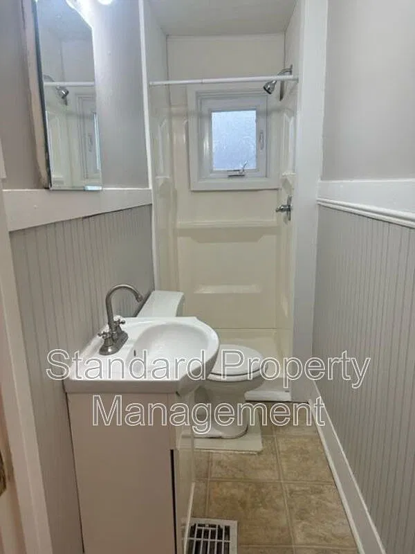 1 bed, 1.0 bath, $975 — Photo 1