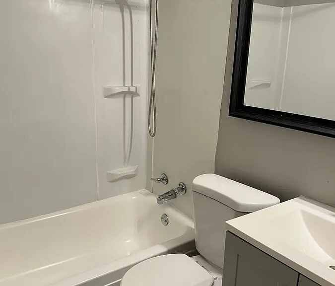 42 W Talbott St #1 — Photo 8