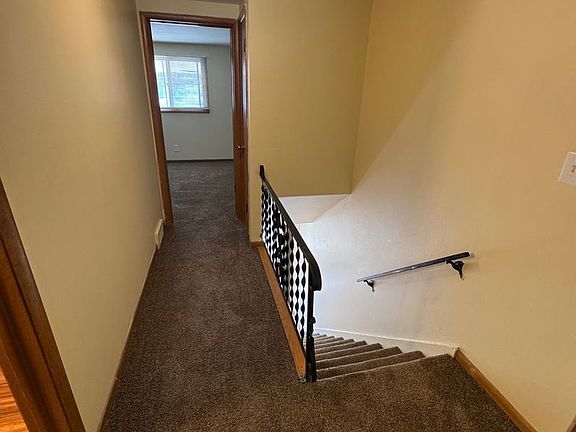 4th image of 3902-3912 15th Ave #3912-7