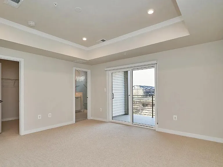 43522 Centergate Dr — Photo 10