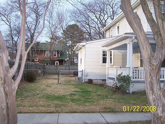 3rd image of 786 W 51st St