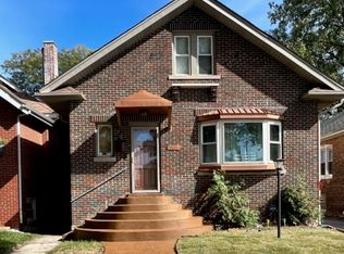 7621 S Chappel Ave, Chicago, IL 60649