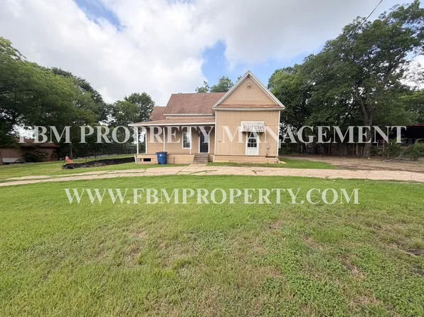 1309 N Clay St, Ennis, TX 75119